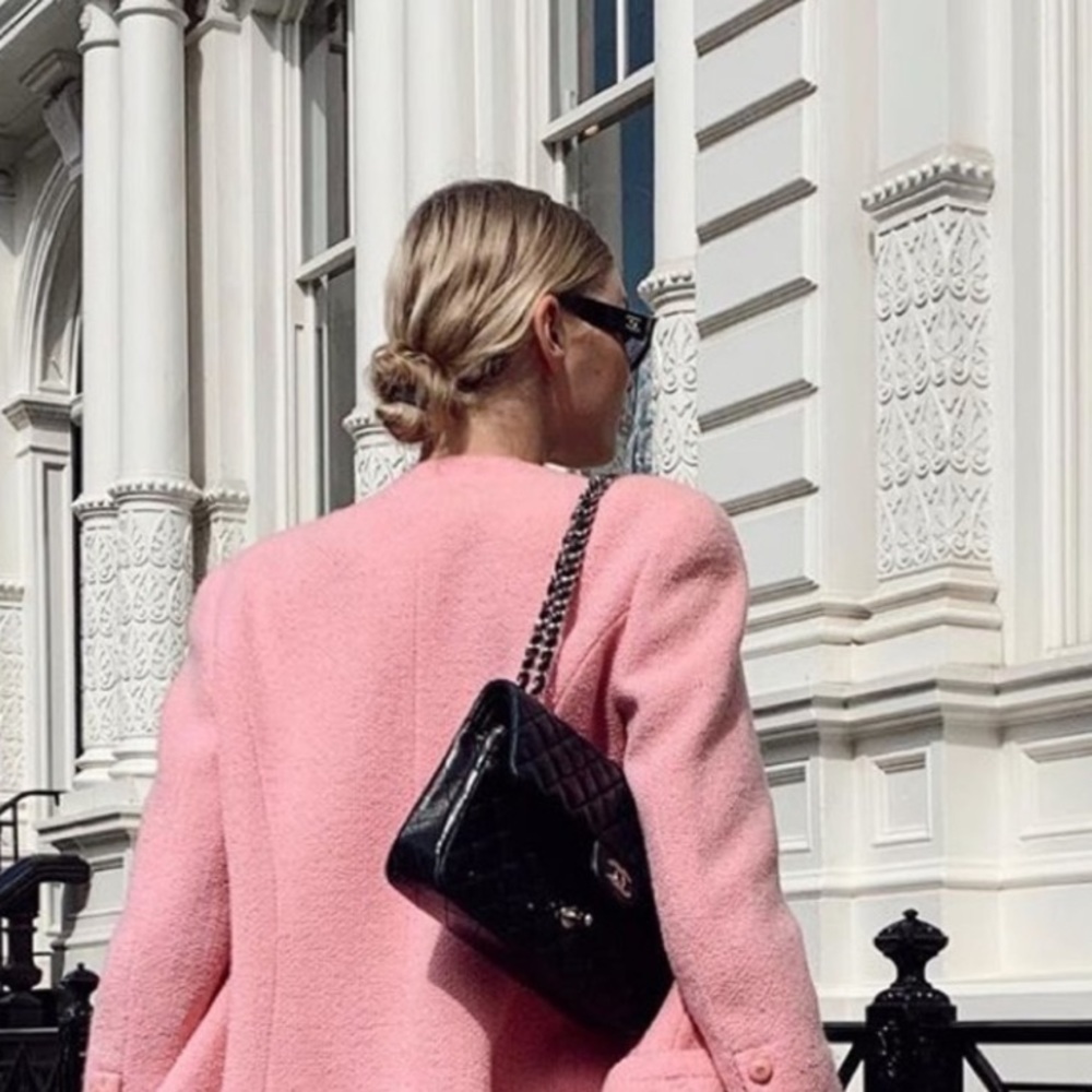 Chanel - Picture 5 of 7